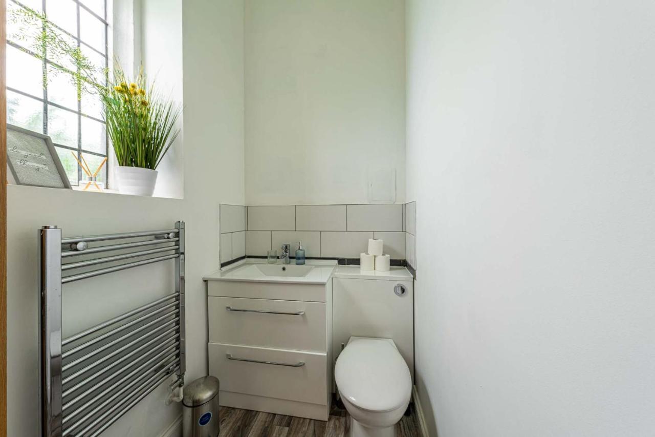 Grade 2 Listed Converted Church, Within 750yrds To Southsea Appartement *