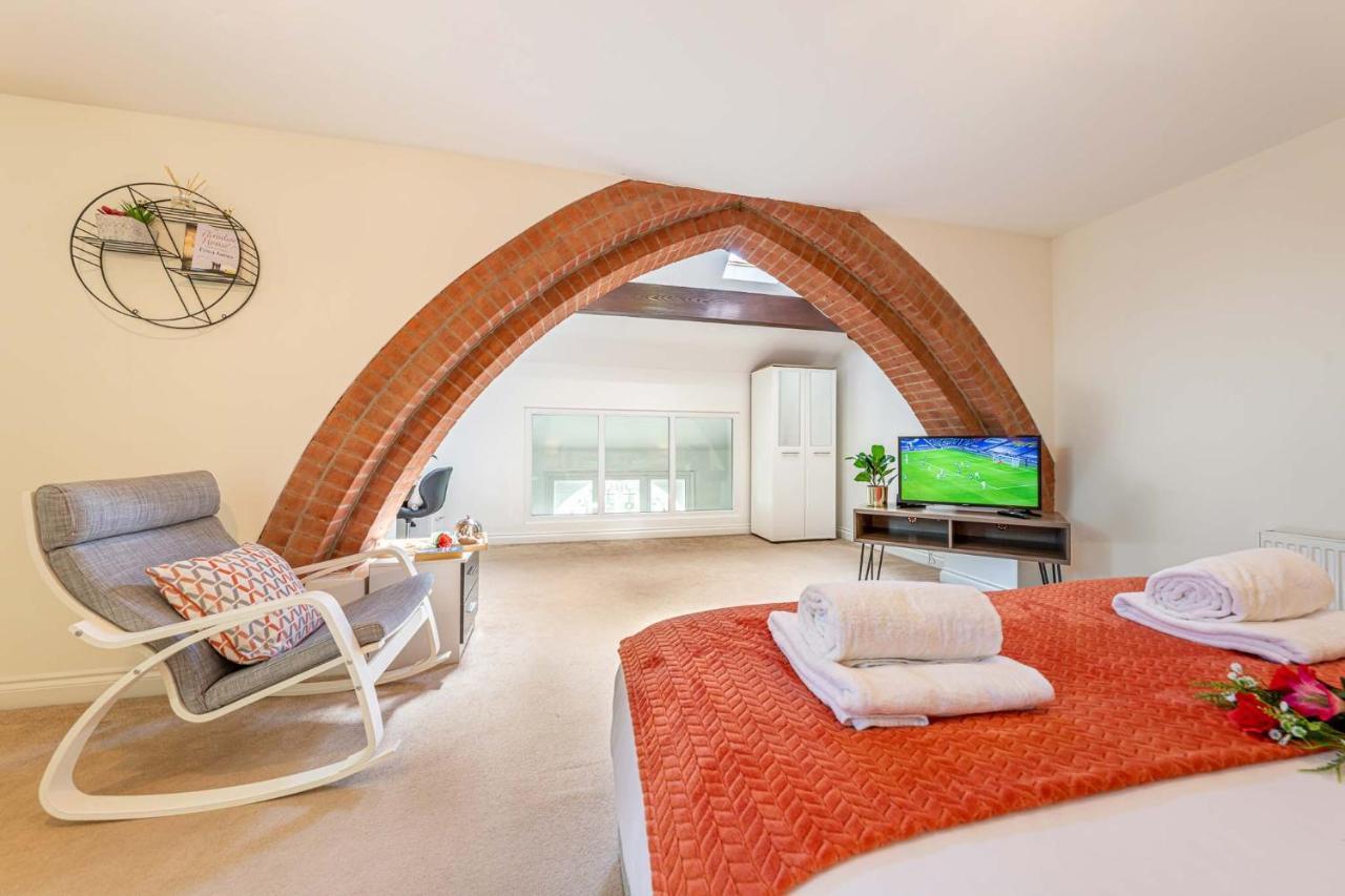 Grade 2 Listed Converted Church, Within 750yrds To Southsea Appartement Portsmouth